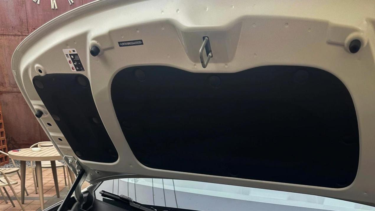 预售14.88万起，4月19日上市，蔚来萤火虫实车现身街头