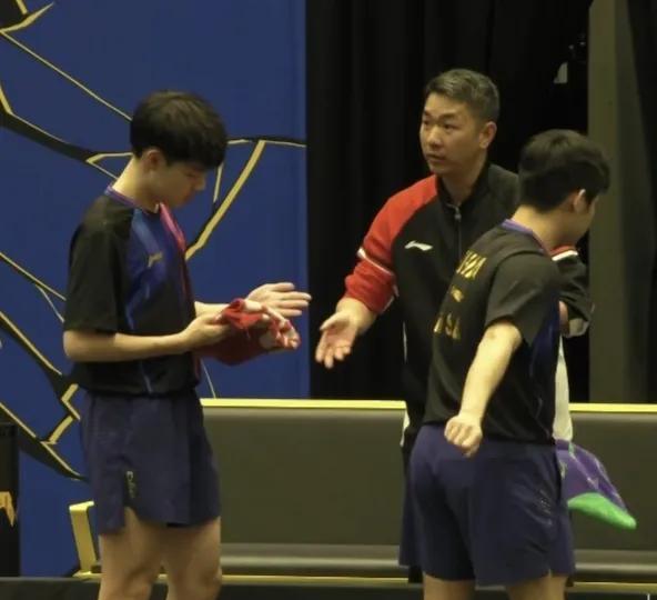 先爬“坡”，再入“港”！林诗栋/黄友政直指男双冠军
8月22日晚，WTT瑞典大满
