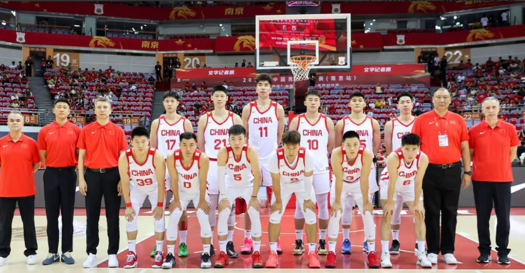 男篮亚洲杯

1、🇨🇳中国——17次打进决赛，16冠1亚
2、🇵🇭菲律宾