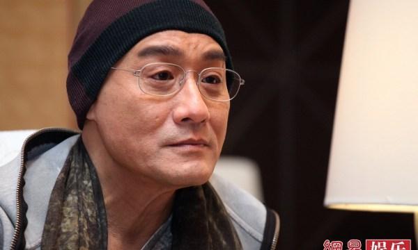 [下雨]梁家辉曾在一采访中直言：“我觉得香港人其实挺可悲的，被英国人统治了一百多