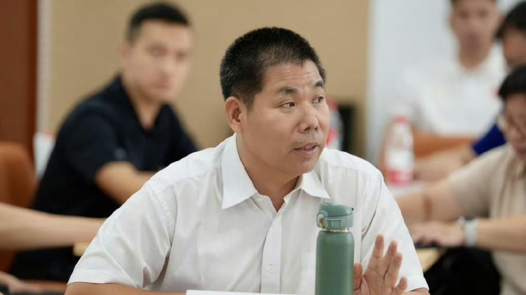 真不是我说，这领导要求也太高了吧？
在男篮亚洲杯总结会上，国家体育总局篮球中心中