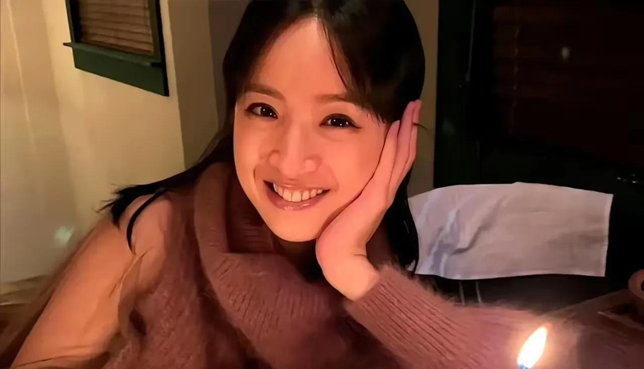 在生娃这件事上，林依晨算是终于上岸了吧？
如今儿女双全的她再也不会被婆家人催生了