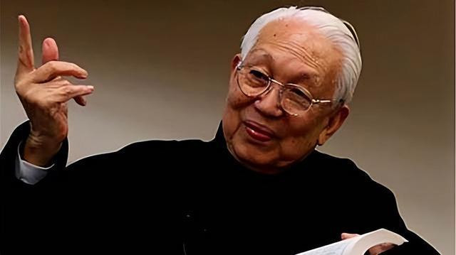 06年著名历法专家，用一句“你亡妻死得惨”，就收了李嘉诚200万