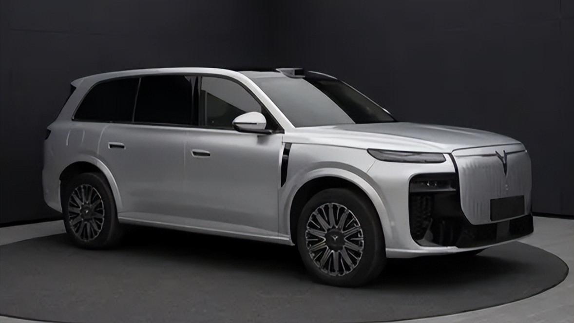 岚图泰山8参数曝光，车长5米2配华为智驾，续航310km，大5座SUV
