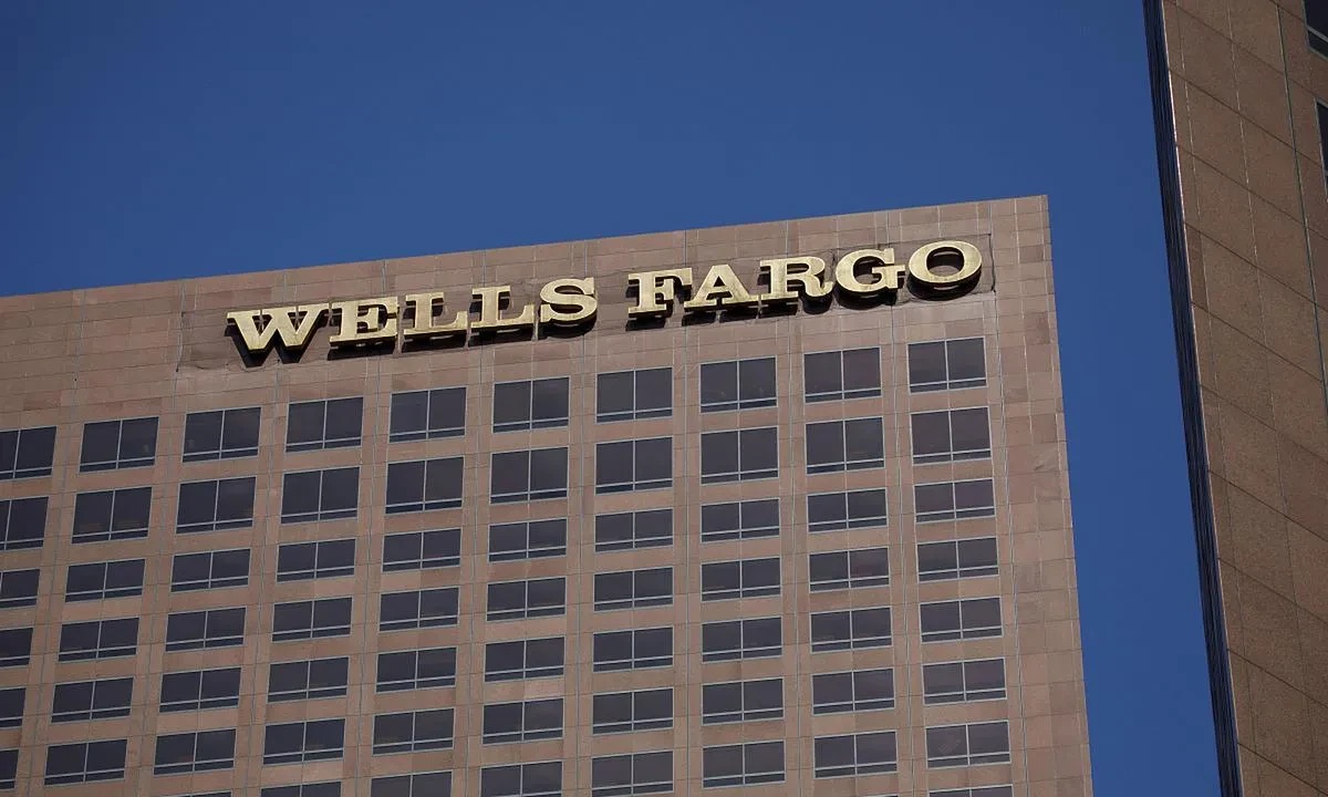 首句需完全保留，后续内容请使用近义词进行改写，整体框架保持原结构，采用日常口语表