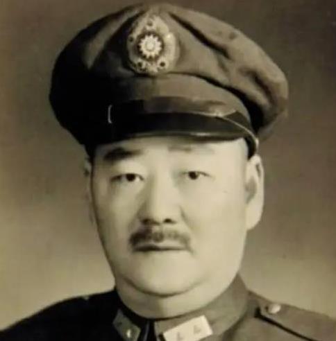 1938年9月，随着一声枪响，国军师长薛蔚英被枪决，成为抗战爆发以来，被枪决的第