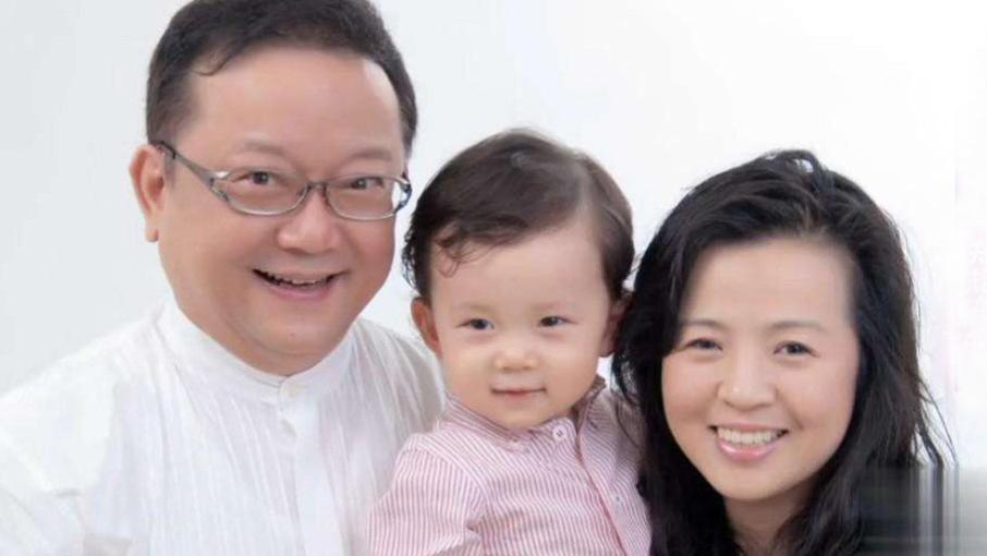 “爱情千百态，幸福各不同 —— 王刚与成方圆的情感轨迹与人生选择”