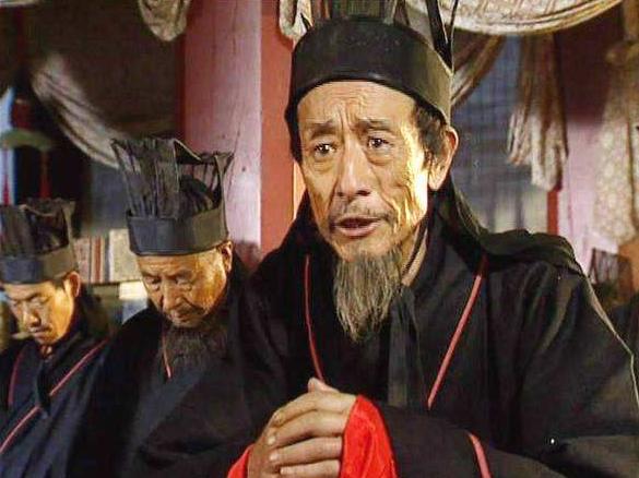他曾力阻诸葛亮姜维伐魏，却力挺刘禅降魏！是忠是奸？