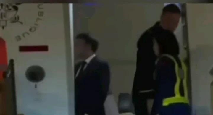 总统挨老婆一巴掌的视频，在各大网站被疯传，开始以为是给马克龙整理领带，不过反复看