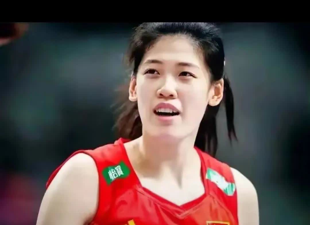 今天是8月12号，距离女排世锦赛又近了一步，赛前训练的时间也只剩下几天了。这次女