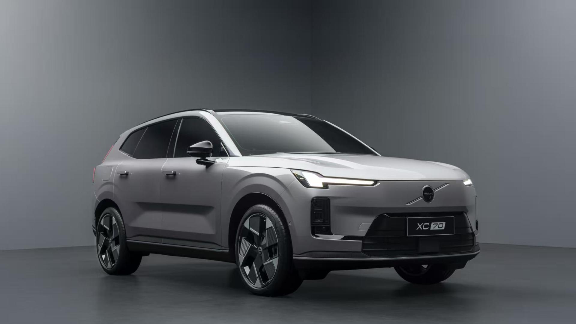 全能超混沃尔沃全新XC70全球首发，预售价格29.99万元起