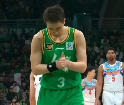 CBA季后赛观察：徐杰可借鉴之人，赵继伟表现亮眼