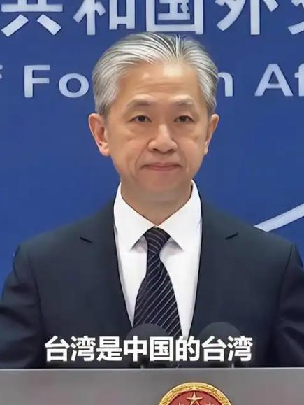自从“台湾省”这个说法传开后，岛内的氛围就变了。岛内的军人、官员、老百姓都明白，