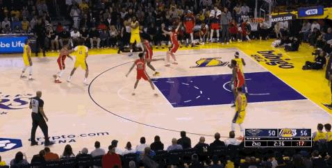 #nba# 湖人在学习勇士啊，打的太惊喜了。
面对鹈鹕队的防守，湖人打出了总是一