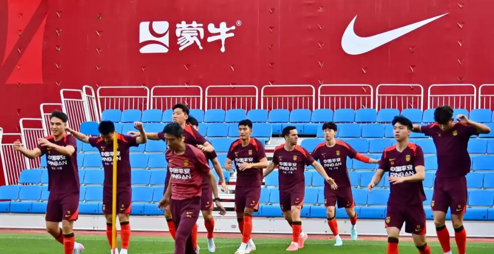 东亚杯是新一届国足的一面镜子！

          明天东亚杯就要开踢了，中国