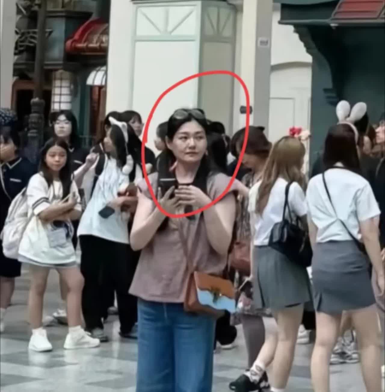 大S这次的遗产分配终于是彻底尘埃落定了。此次遗产总共为6亿新台币，换算成人民币大