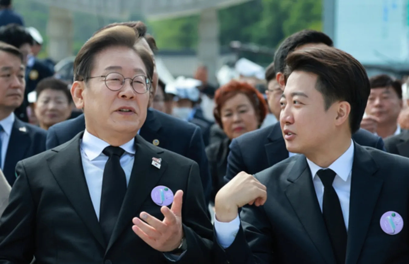 韩国大选：在野党内斗争升级











天呐！韩国大选真是要搞出大事了