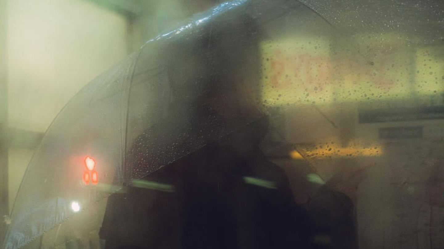 摄影后期刻意降低清晰度会得到什么效果？