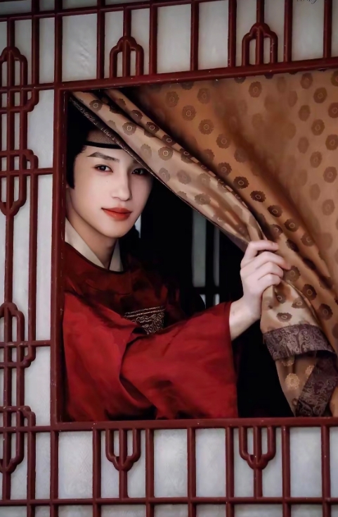 张翅新剧《春夜入君怀》上线，娇醋精王爷×心机腹黑嫂嫂，无狗血无虐点，全程高能，双