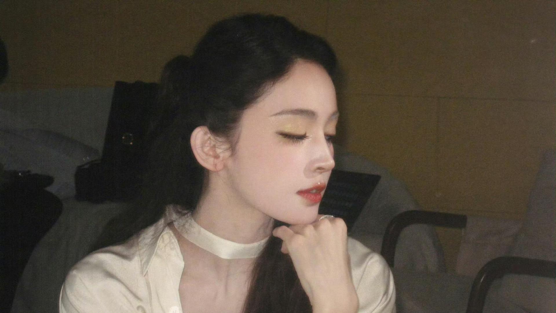 娜扎颜值暴击：普通美女和神仙颜值的差距有多大？