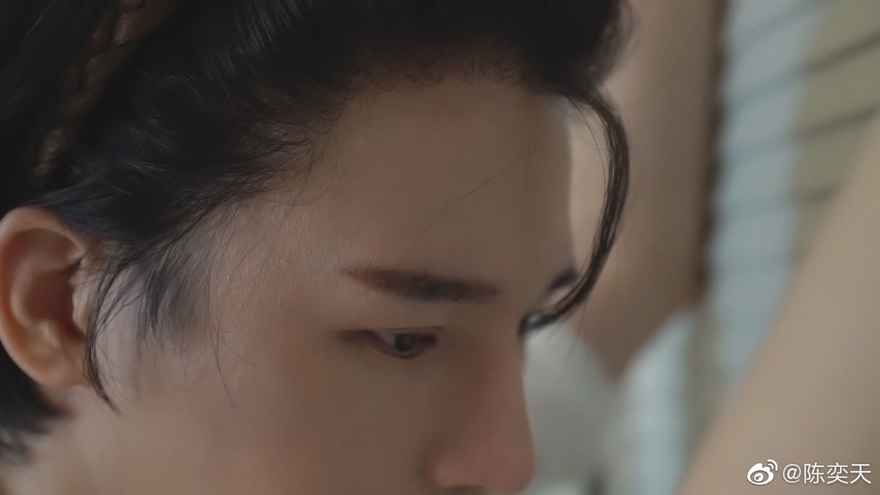 陈奕天可真为国圈娱乐争光，超越泰圈娱乐好几年