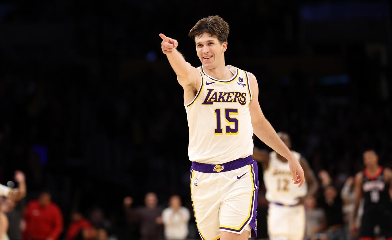 湖人三当家里弗斯真是实至名归！最近ESPN评选出了NBA新赛季排名前100的球员