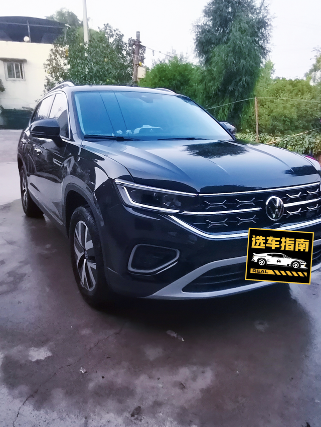 探岳一个月用车感受
不知不觉提车快一个月了。在选择探岳的同时。我也看了很多同价位