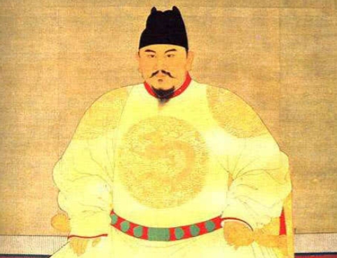 有一次，朱元璋看到马皇后坐在龙椅上，立马大怒道：谁准你坐在这的？普天之下，只有我
