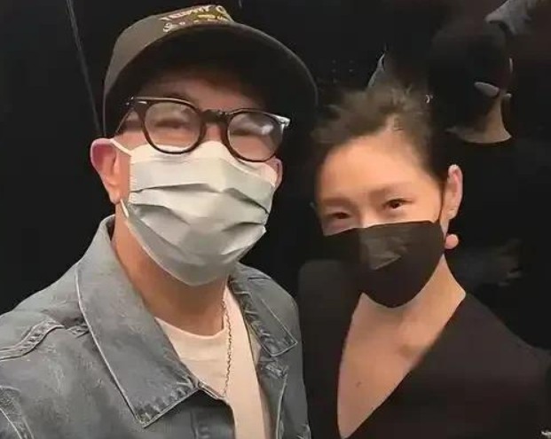 有没有人觉得具俊晔是舍不得老婆的热度和钱的。
 
为什么他老婆濒临死亡时，他不管
