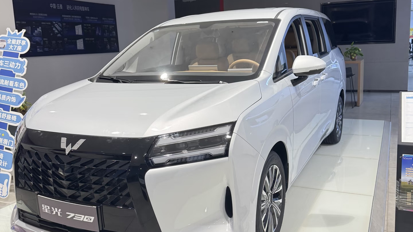 7万级家用MPV新选择！五菱星光730实测：2.9米轴距+双侧移滑门，二胎家庭够用吗？