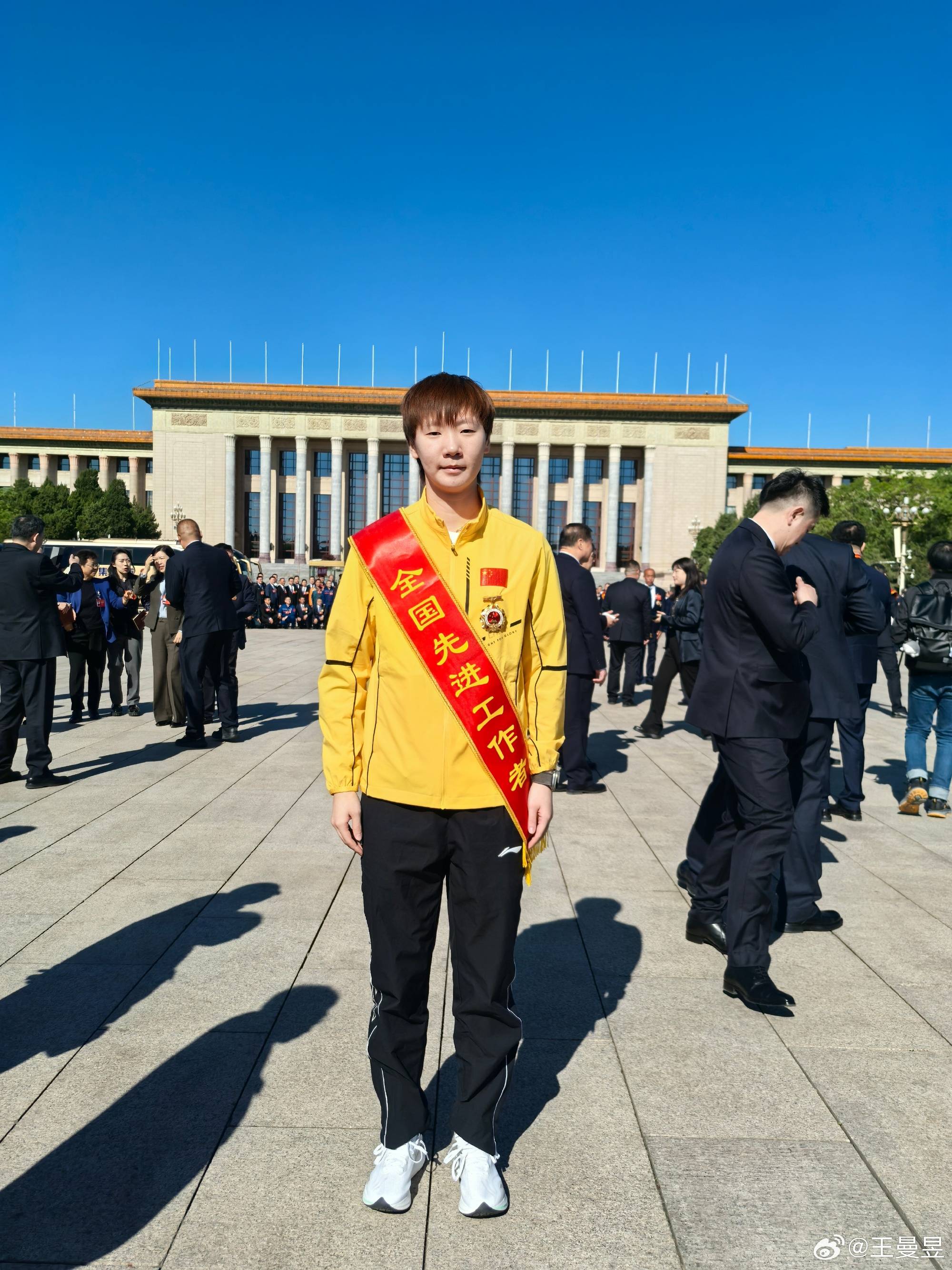 
感谢各个TV，我也当了把冠军！我要像王曼昱那样拿冠军！