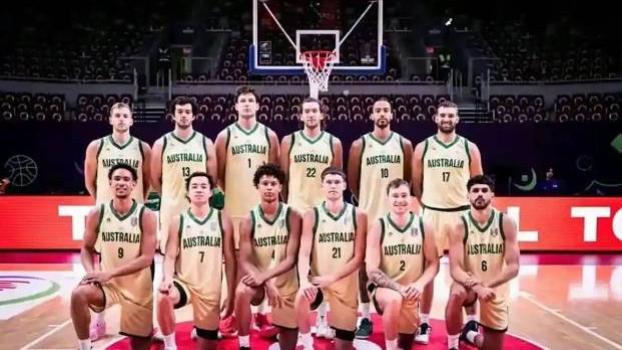 64-97！中国男篮难敌，四连败阴影，或摘银而归，澳大利亚夺冠在望