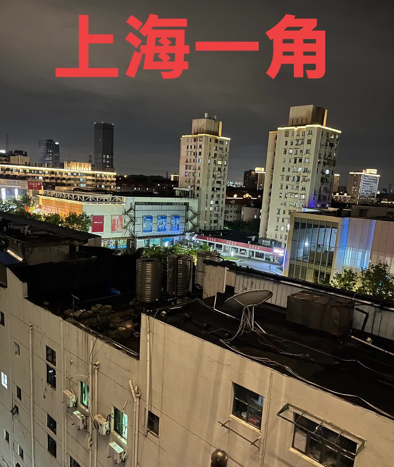 父亲节一到
满世界安安静静
不像母亲节，早半个月就被商家和祝福刷屏，各种活动