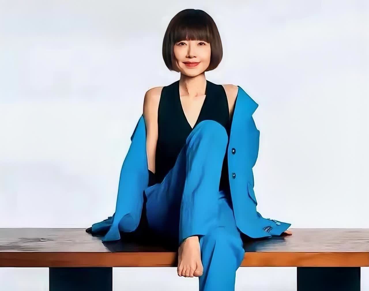 陈鲁豫，164cm，小身板大能量的主持人，要是再胖点就更完美了，你们看看是不是呢