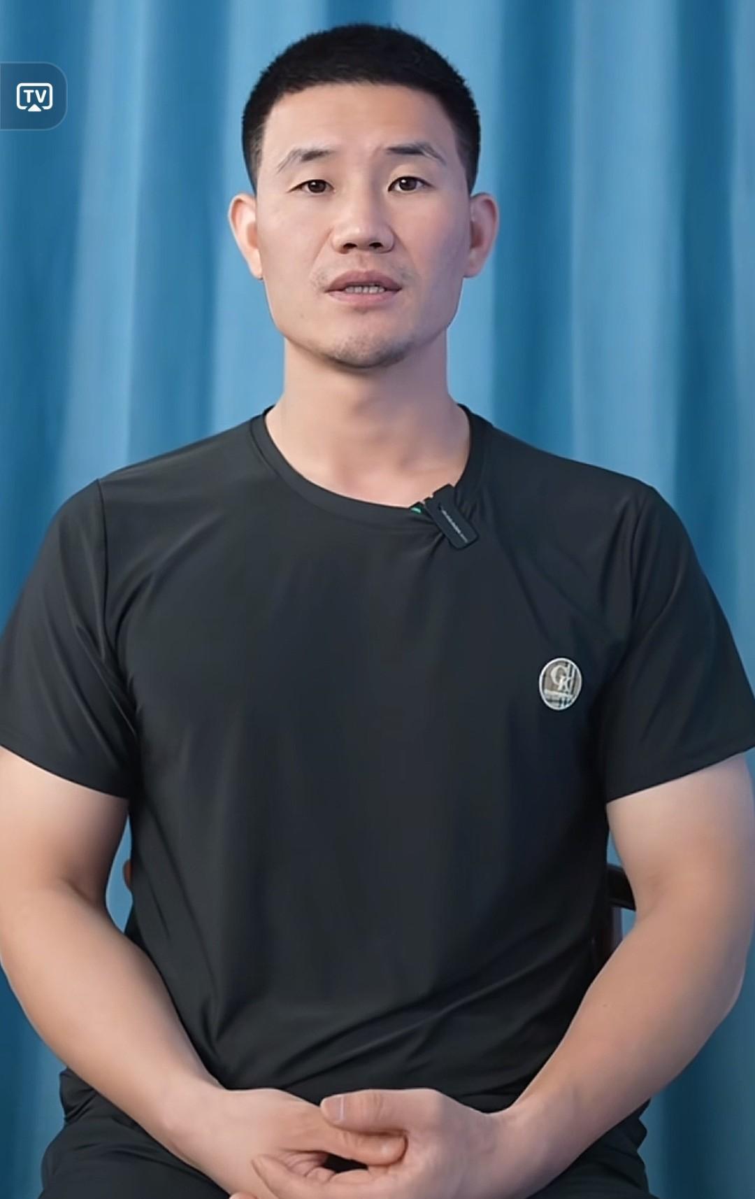 今天早上，嘎子谢孟伟突然通过自己账号发了一条视频，称要休息一段时间。
半个月都待