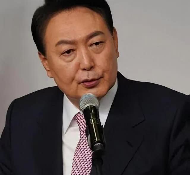就在刚刚
韩国突然宣布
8月20日，韩国内乱特检组突然宣布：22日要第三次传