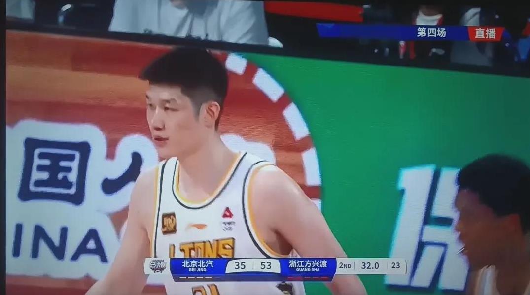胡金秋已预订常规赛季后赛双料MVP：
不接受反驳！[我想静静][我想静静][我想