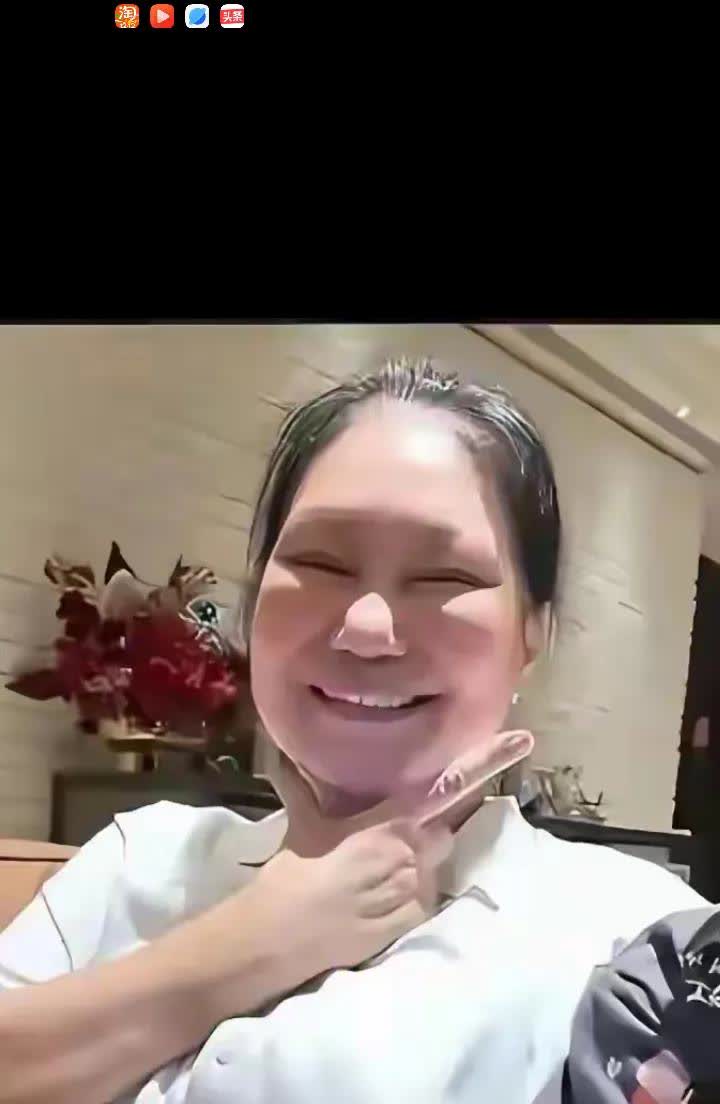 大s的妈妈，
一贯养尊处优。大s离去，给她猝不及防的一击，也是沉痛教训的一课。