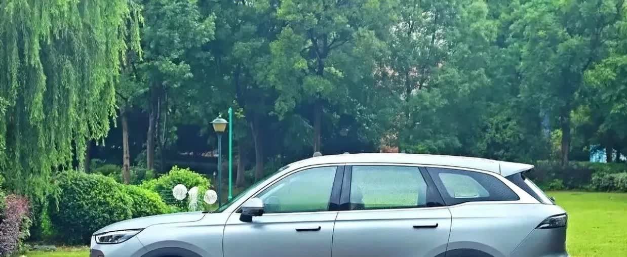 一觉醒来，车市被震动！工信部发布两条重磅消息，可能会影响未来整个车市格局！

