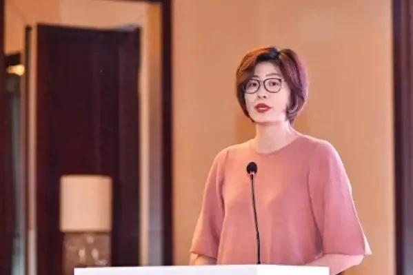 北京姚基金公益基金会这次人事变动挺有看头。5月8日的第二届理事会第七次会议上，叶