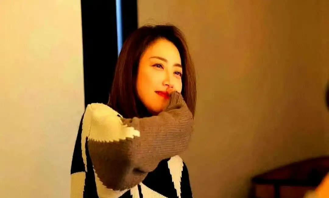 成功男人的背后都有一个女人，谢霆锋成功背后的女人不是张柏芝也不是王菲而是她……