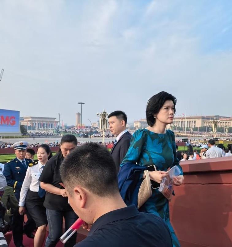 听闻此次央视解说没有邹韵的身影，着实让我有些意外！毕竟她在主持人大赛上的表现太过