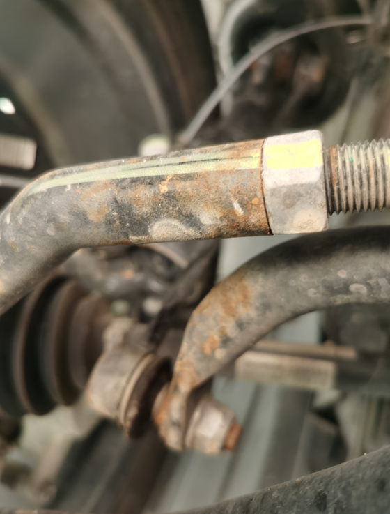 一年多的长安CS55 PLUS，5700公里，这生锈正常吗？