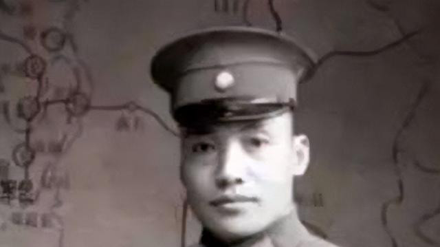 国军司令被俘参加长征，美貌妻子变卖家产千里寻夫，建国后当市长