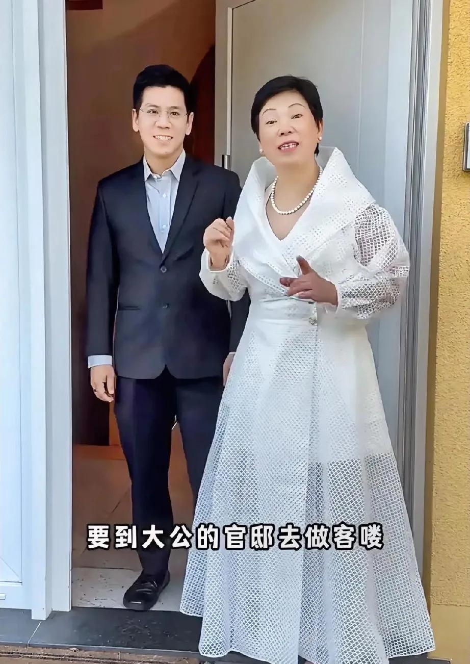 我的老天奶！
倪夏莲
真的太幸福了！
原本以为她搬到卢森堡这个国家，能够实现种菜