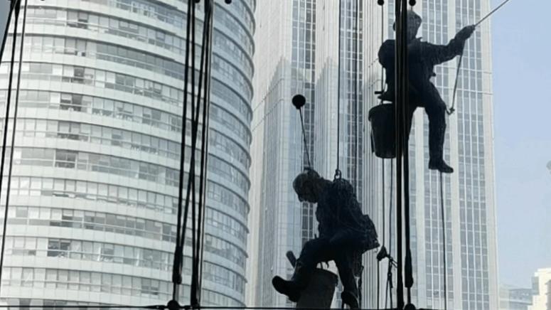 自动擦窗机哪款好一点又实惠？十大品牌教你选！别再冒险擦窗了