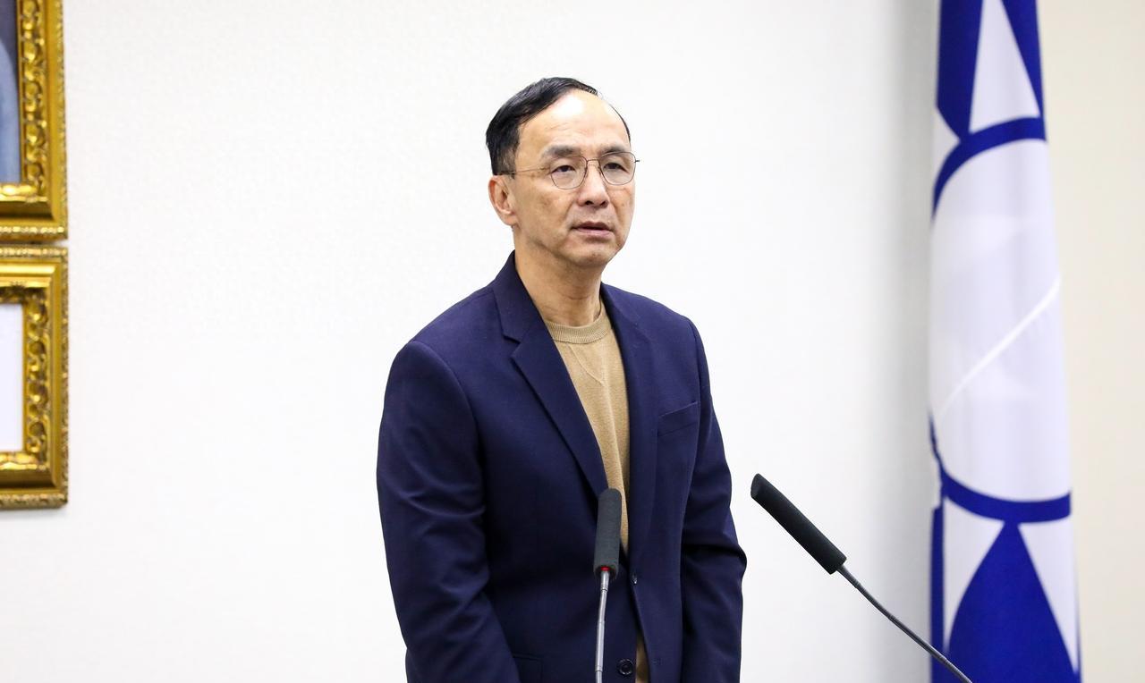 中正路改名台当局紧急叫停，朱立伦斥刘世芳穷极无聊应道歉
台“内政部”推动全台各地