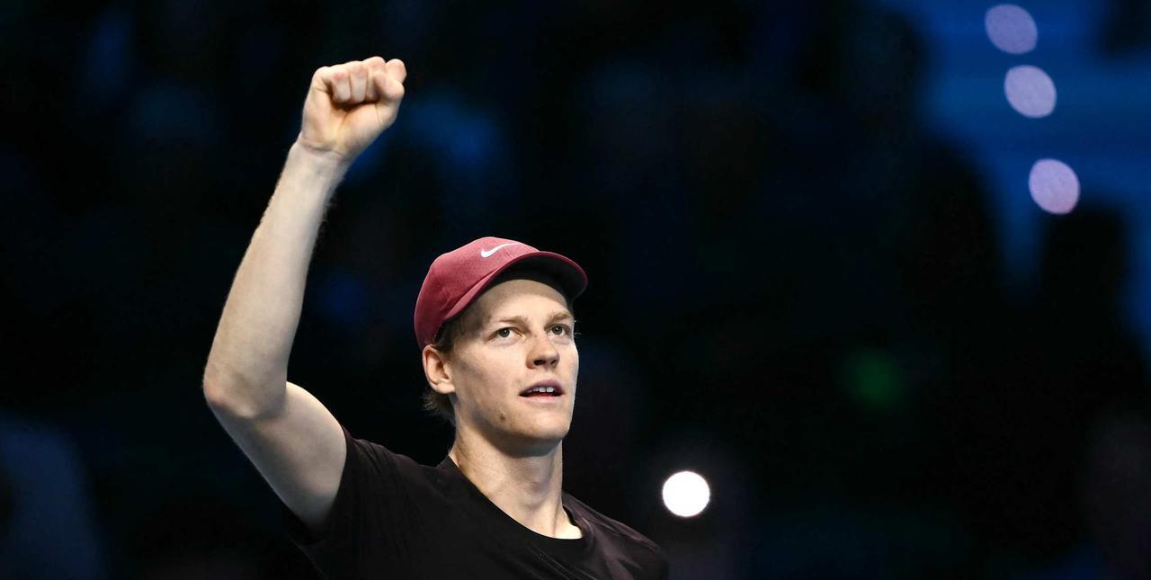 辛纳，又创纪录了！
习惯性击溃德米纳尔晋级年终总决赛男单决赛之后，24岁的辛纳得