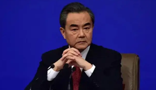 最近国际局势真是风云变幻，咱们王毅外长这趟欧洲之行可真是给力。去欧盟总部转了一圈