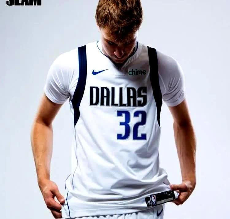 一场没打，就已经贷款上了。
前NBA球员霍里预测，今年的状元弗拉格未来能打破詹